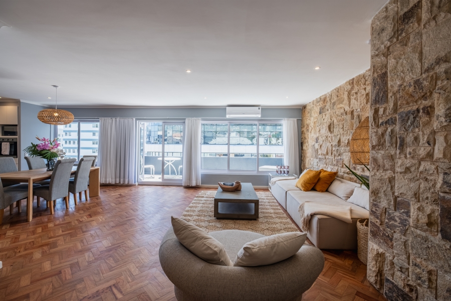 To Let 3 Bedroom Property for Rent in Sea Point Western Cape